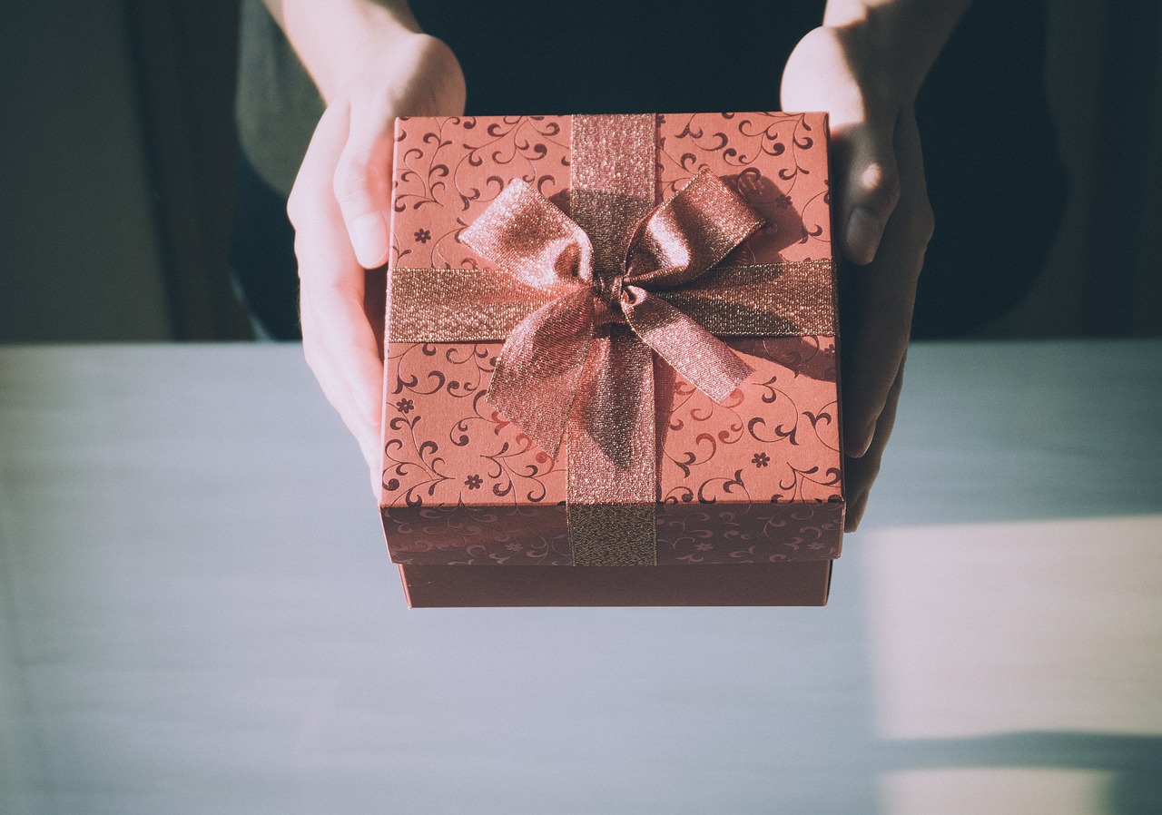 gift, box, ribbon-2583513.jpg